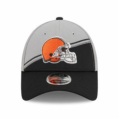 Cleveland Browns New Era 2023 Sideline 9FORTY Adjustable Hat