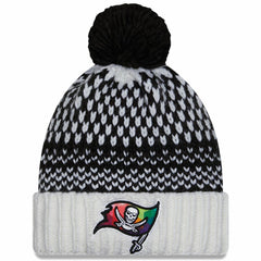 Tampa Bay Buccaneers New Era Women's 2023 NFL Crucial Catch Cuffed Pom Knit Hat