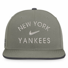 New York Yankees Nike Pro Dri-FIT Snapback Hat | MLB New