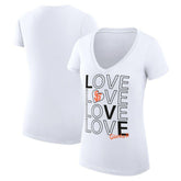 San Francisco Giants G-III 4Her by Carl Banks Women's Super-Slim Fit Lightweight Love Graphic Team V-Neck T-Shirt | MLB New