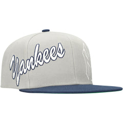 New York Yankees Mitchell & Ness Knock Out Panel Snapback Hat | MLB Sale