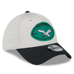 Philadelphia Eagles New Era 2024 Sideline Historic 39THIRTY Flex Hat