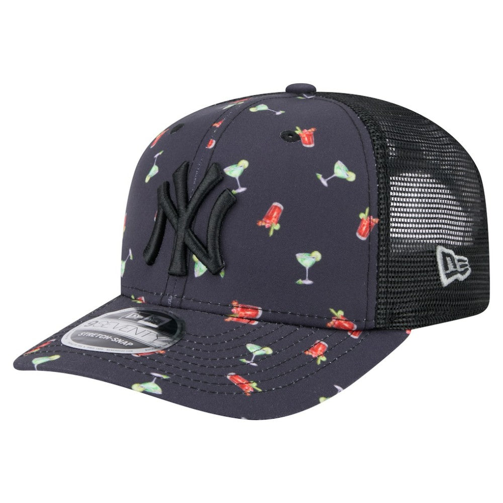 New York Yankees New Era Adventure Drinks Pattern 9SEVENTY Stretch-Snap Hat | MLB Sale