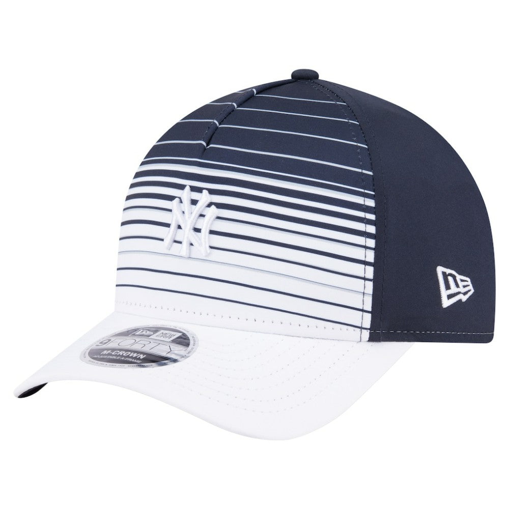 New York Yankees New Era Gradient 9FORTY M-Crown Adjustable Hat | MLB On Sale