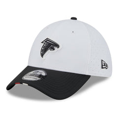 Atlanta Falcons New Era 2025 NFL Training Camp 39THIRTY Flex Hat