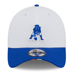 New England Patriots New Era 2025 NFL Training Camp Throwback Logo 39THIRTY Flex Hat