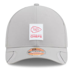 Kansas City Chiefs New Era 2025 Sideline M-Crown 9FORTY Adjustable Hat