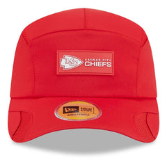 Kansas City Chiefs New Era 2025 Sideline Runner Adjustable Hat