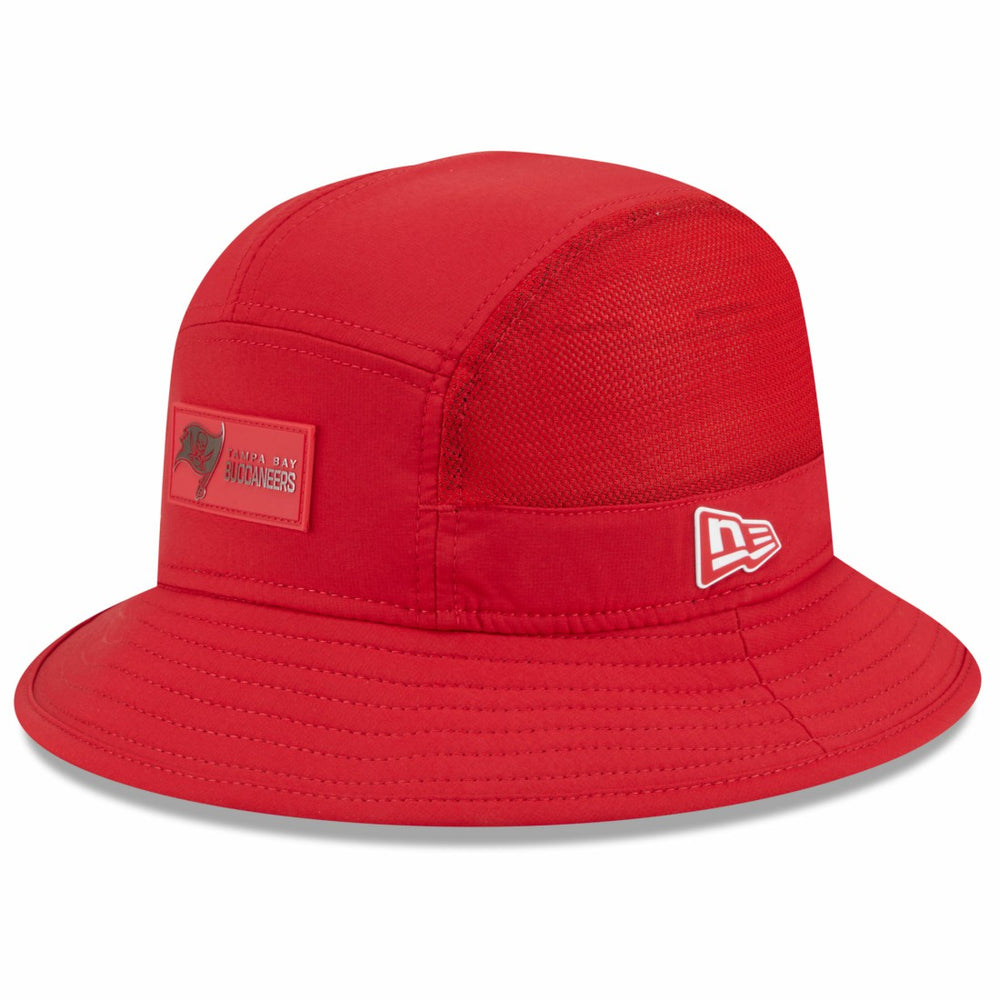 Tampa Bay Buccaneers New Era 2025 Sideline Bucket Hat