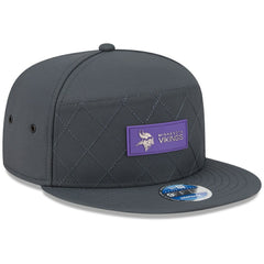 Minnesota Vikings New Era 2025 Sideline Cold Weather Split Panel 9FIFTY Snapback Hat