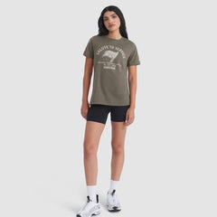 Tampa Bay Buccaneers Nike Women's 2025 Salute to Service Sideline T-Shirt