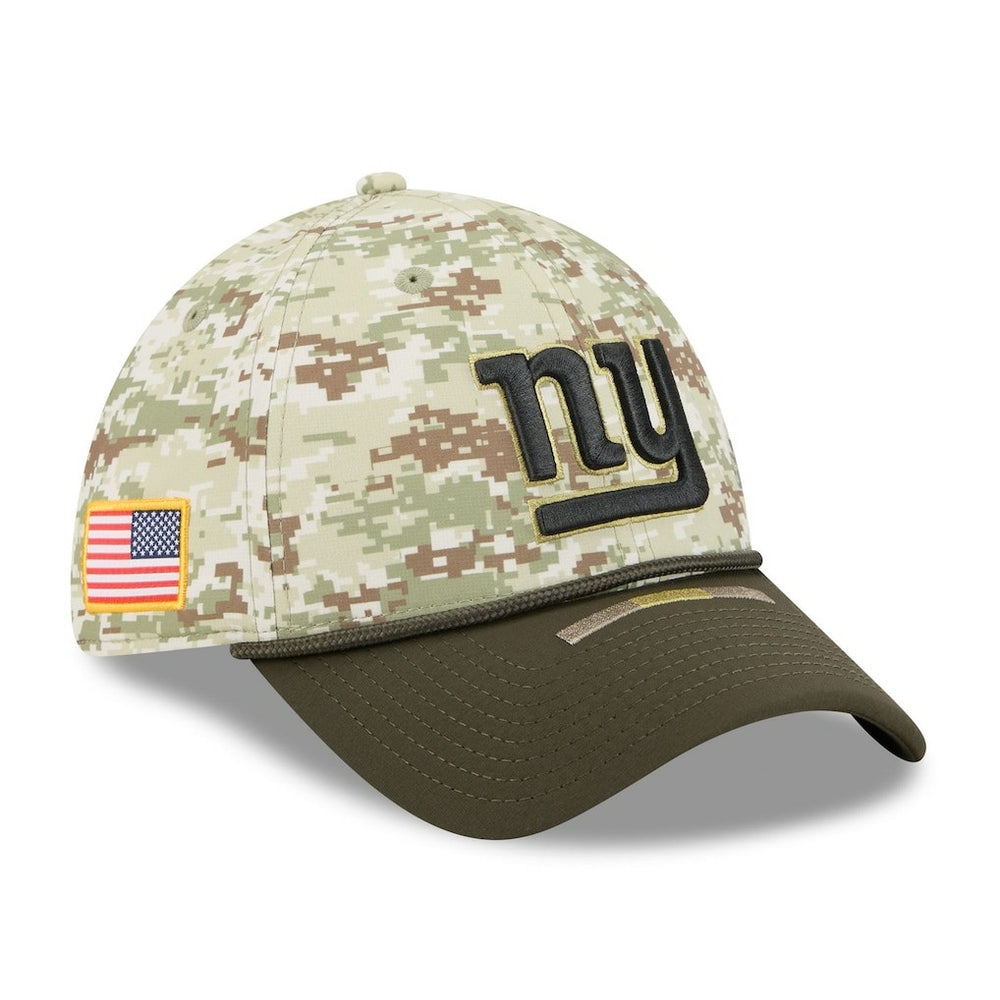 New York Giants New Era 2025 Salute to Service 39THIRTY Flex Hat