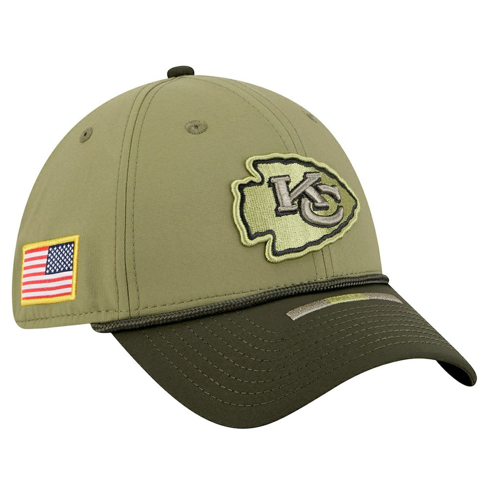 Kansas City Chiefs New Era 2025 Salute to Service 39THIRTY Flex Hat