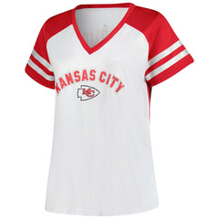 Kansas City Chiefs Fanatics Patrick Mahomes Women's Plus Size Bling V-Neck T-Shirt