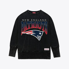 New England Patriots Mitchell & Ness Women's Delineate Mineral Wash Crewneck Sweatshirt