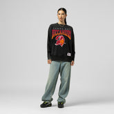 Tampa Bay Buccaneers Mitchell & Ness Women's Delineate Mineral Wash Crewneck Sweatshirt