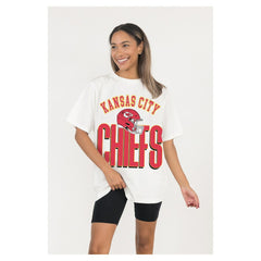 Kansas City Chiefs Gameday Couture Women's Oversized Classic Fierce Focus T-Shirt