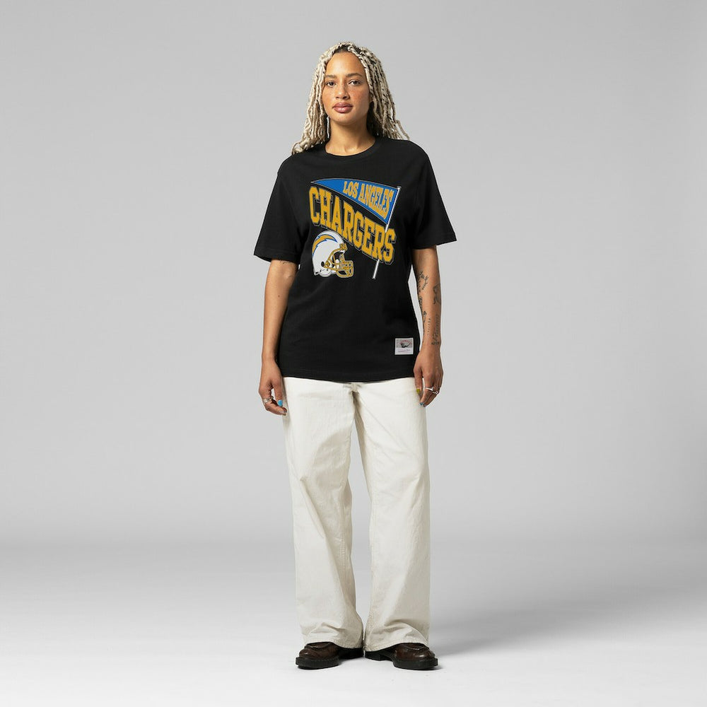 Los Angeles Chargers Mitchell & Ness Women's Team Dynamic Boyfriend T-Shirt
