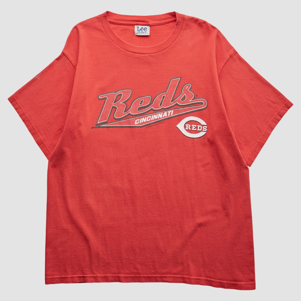 Cincinnati Reds Lee Apparel 2000s T-Shirt | MLB Outlet