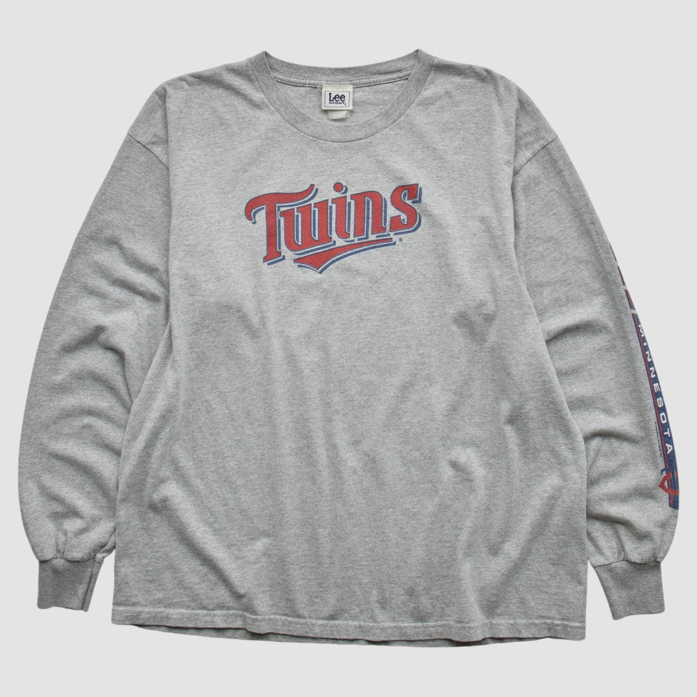Minnesota Twins Lee Apparel 2000s Long Sleeve T-shirt | MLB Outlet