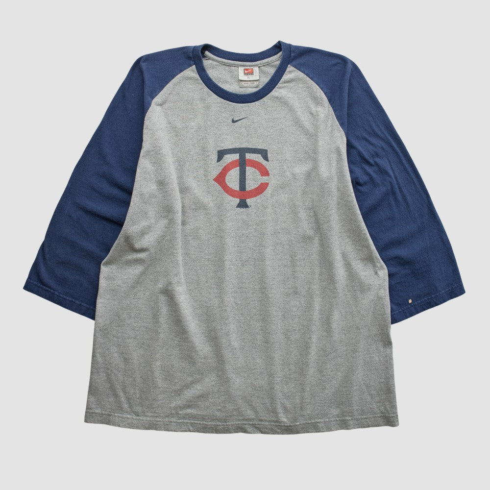 Minnesota Twins Nike 2000s T-shirt | MLB On Sale