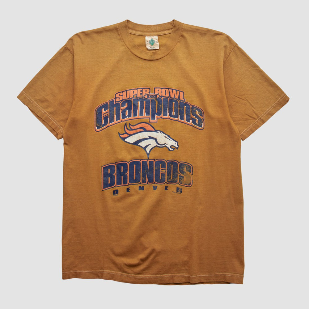 Denver Broncos Fanatics Tour Champ 90s T-shirt