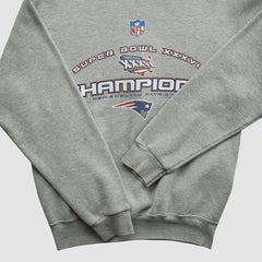New England Patriots Fanatics Lee Sport 2002 Pullover Sweatshirt