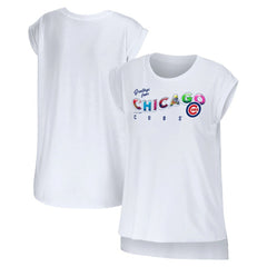 Chicago Cubs WEAR by Erin Andrews Women's Greetings From T-Shirt | MLB New