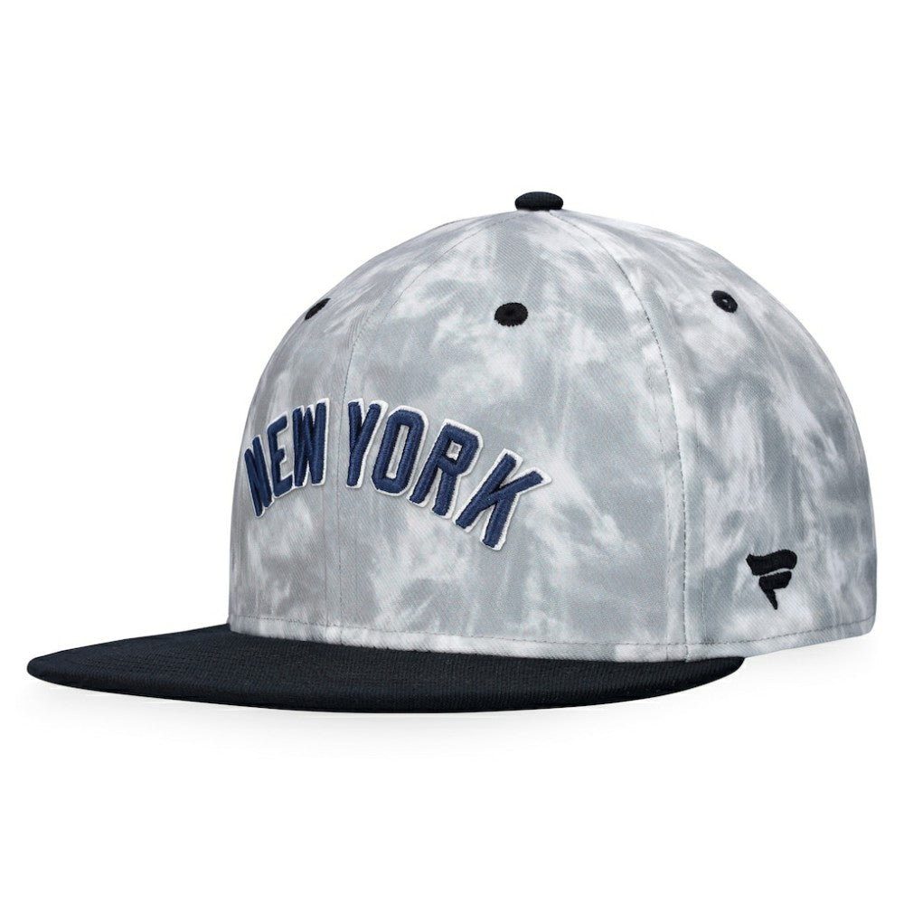 New York Yankees Fanatics Smoke Dye Fitted Hat | MLB US