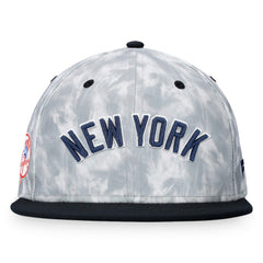 New York Yankees Fanatics Smoke Dye Fitted Hat | MLB US