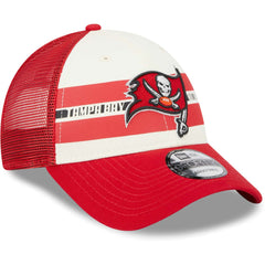 Tampa Bay Buccaneers New Era Team Stripe Trucker 9FORTY Snapback Hat