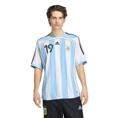 2006 Argentina Men's Retro Stadium Home Messi #19 Soccer Jersey White / Clear Blue - Adidas