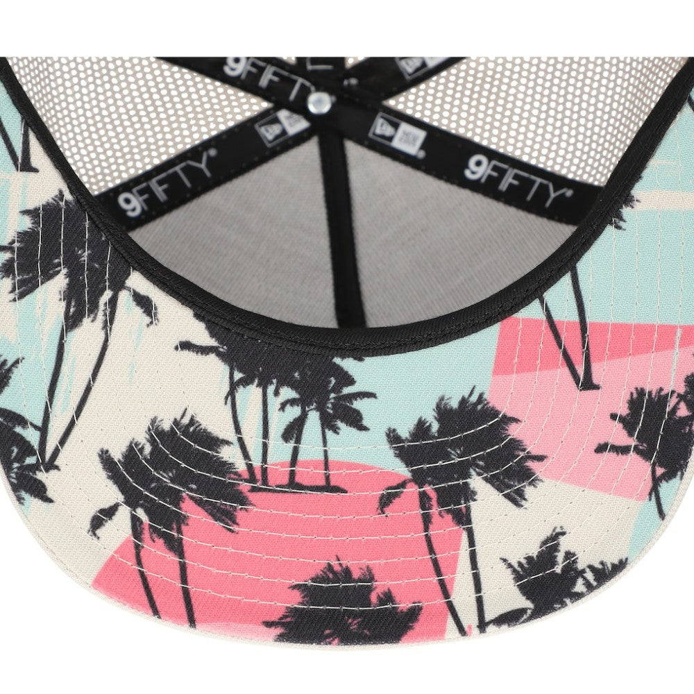 New York Yankees New Era Retro Beachin' Patch A-Frame Trucker 9FIFTY Snapback Hat | MLB New
