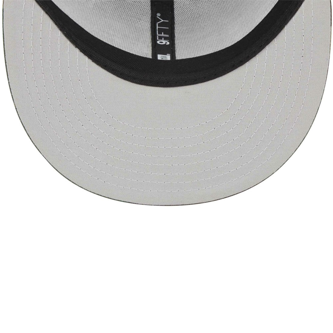 Tennessee Titans New Era Youth Main Trucker 9FIFTY Snapback Hat