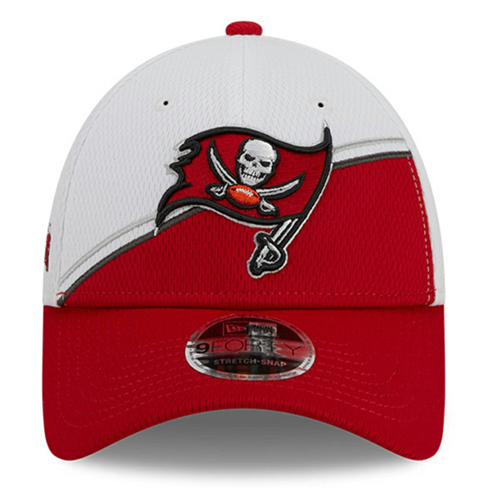 Tampa Bay Buccaneers New Era 2023 Sideline 9FORTY Adjustable Hat