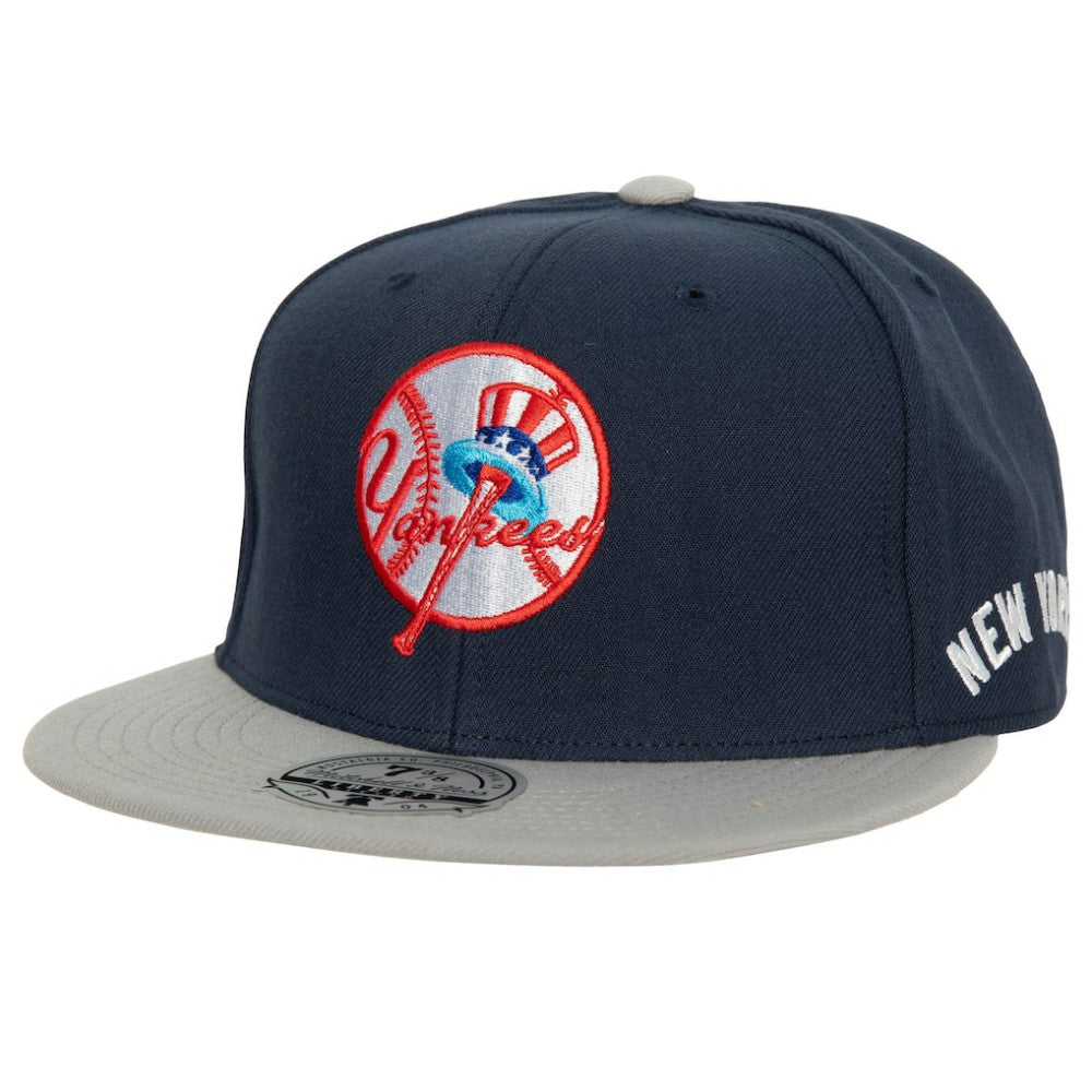 New York Yankees Mitchell & Ness Bases Loaded Fitted Hat | MLB US