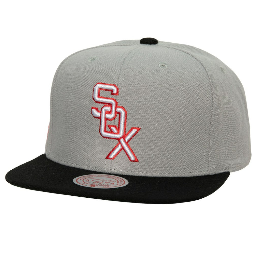 Chicago White Sox Mitchell & Ness Cooperstown Collection Away Snapback Hat | MLB Discount