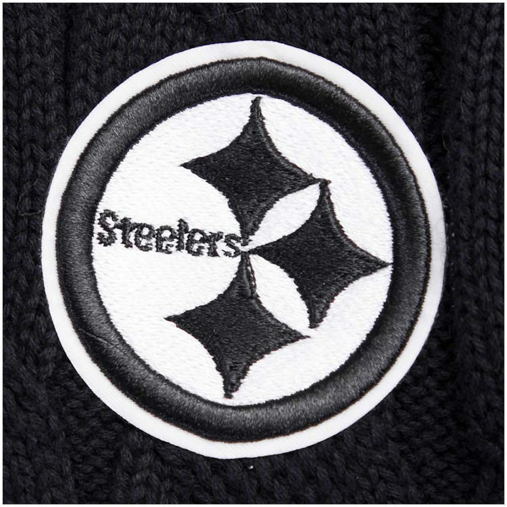 Pittsburgh Steelers  Pro Standard Women's Prep V-Neck Pullover Sweater
