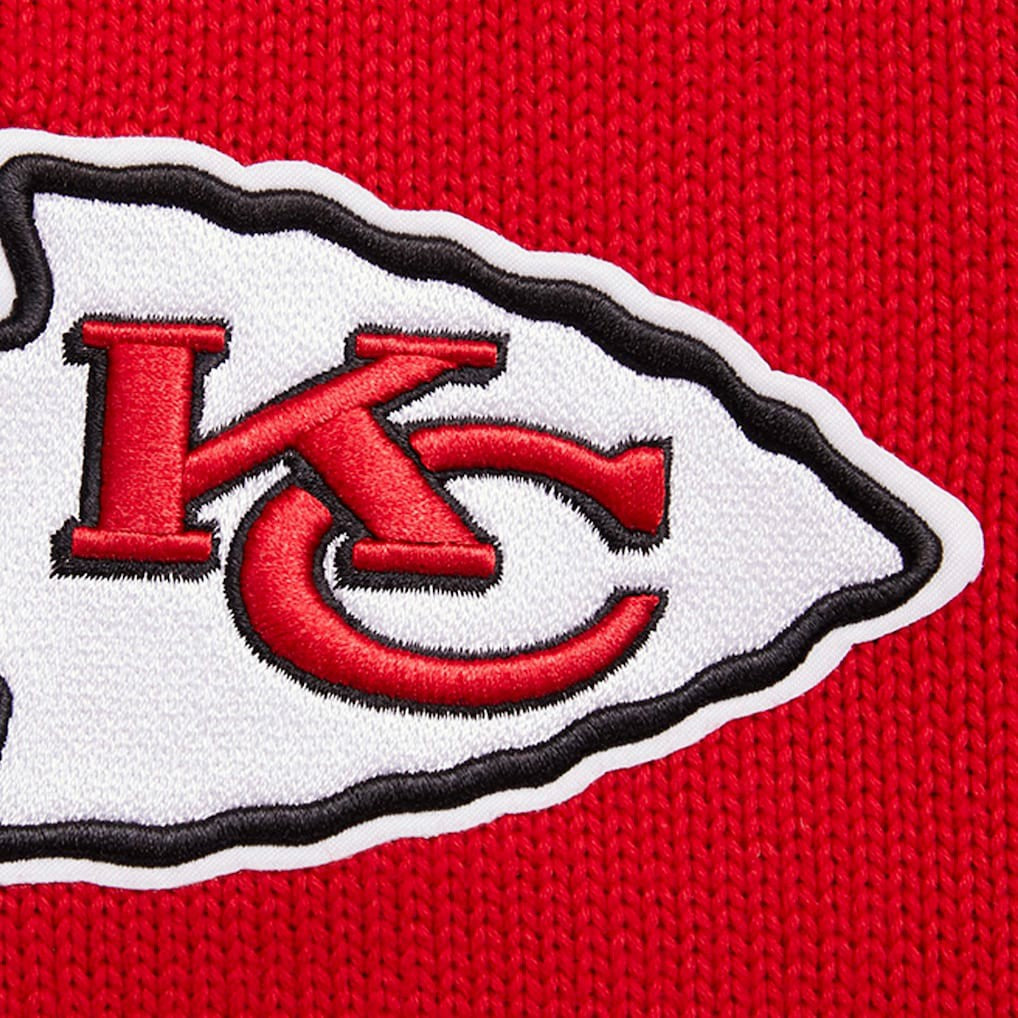 Kansas City Chiefs  Pro Standard Crewneck Pullover Sweater & Cuffed Knit Hat Box Gift Set