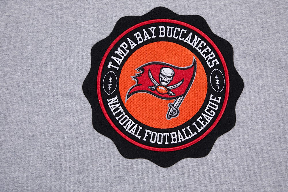Tampa Bay Buccaneers  Pro Standard Crest Emblem Pullover Sweatshirt