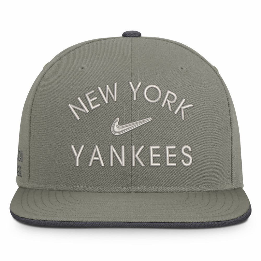 New York Yankees Nike Pro Dri-FIT Snapback Hat | MLB New