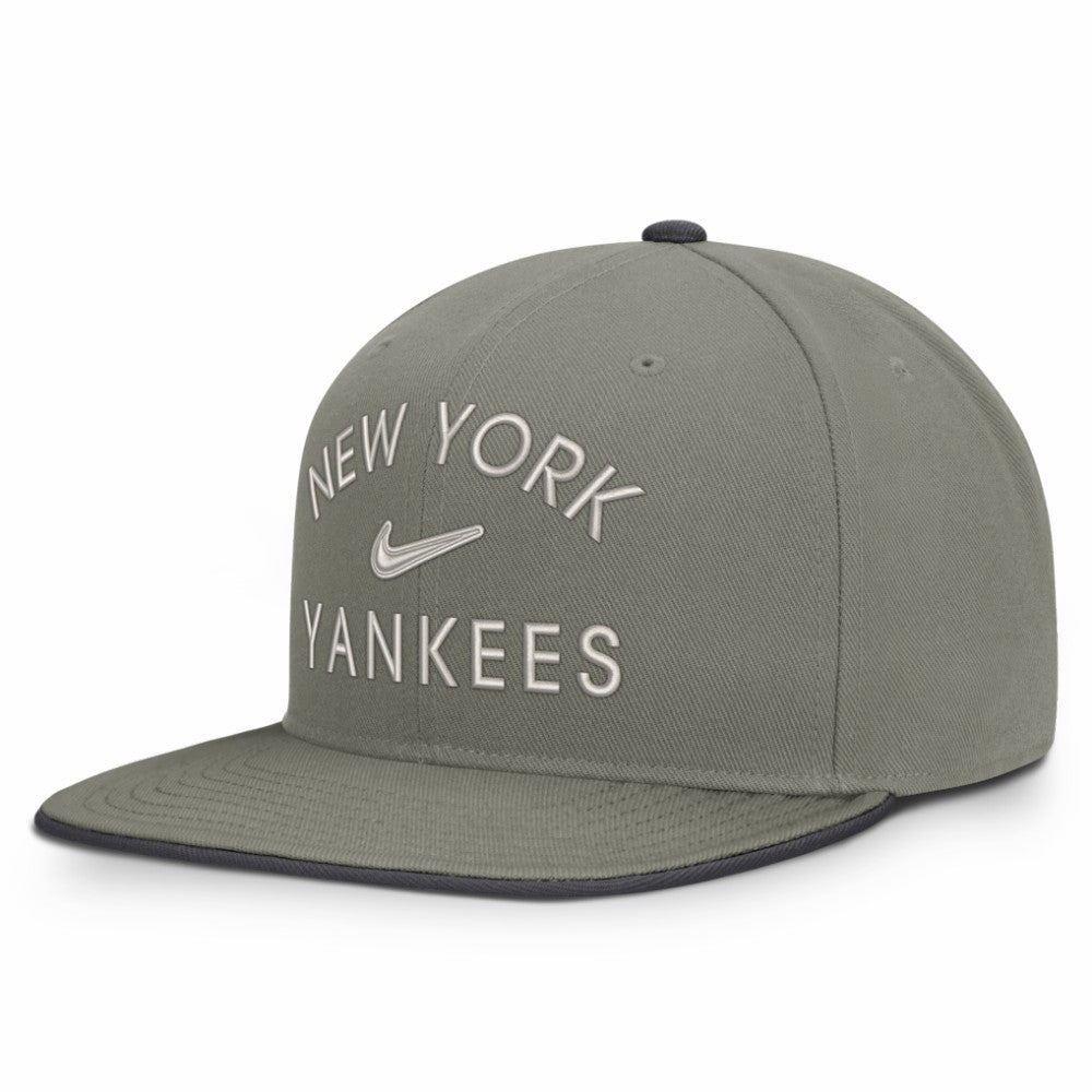 New York Yankees Nike Pro Dri-FIT Snapback Hat | MLB New