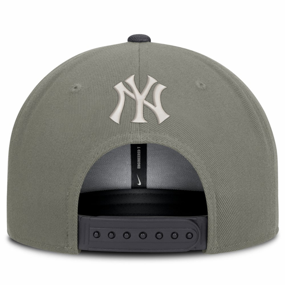 New York Yankees Nike Pro Dri-FIT Snapback Hat | MLB New