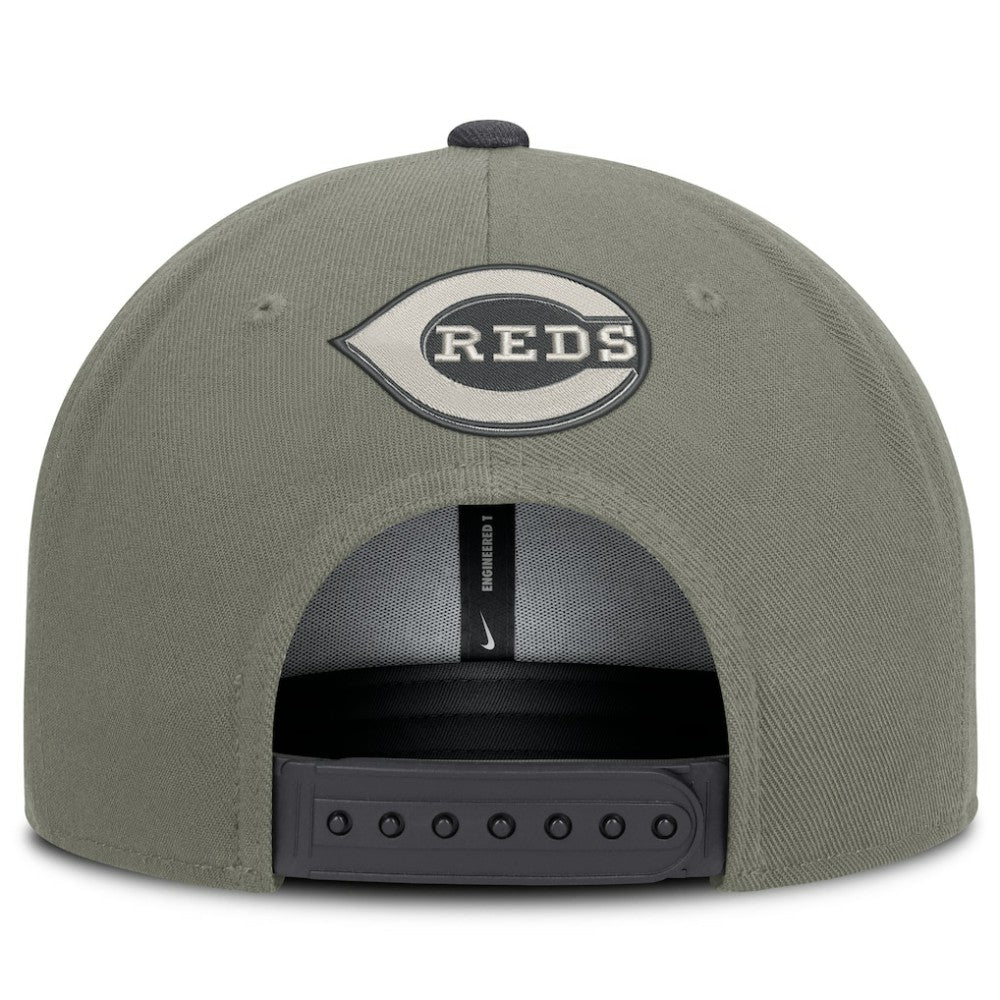 Cincinnati Reds Nike Pro Dri-FIT Snapback Hat | MLB Online