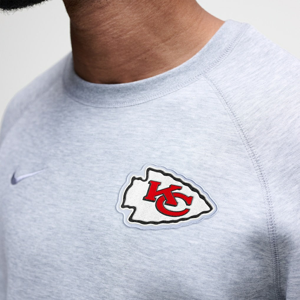 Kansas City Chiefs Nike Tech Fleece Raglan Sweatshirt