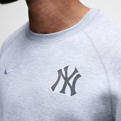 New York Yankees Nike Tech Fleece Raglan Sweatshirt | MLB Outlet