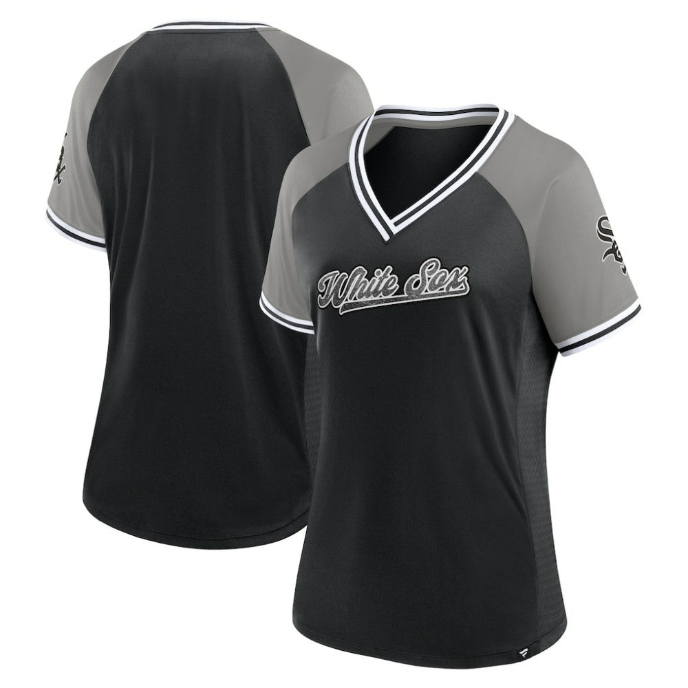 Chicago White Sox Fanatics Women's Glitz & Glam League Diva Raglan V-Neck T-Shirt | MLB On Sale