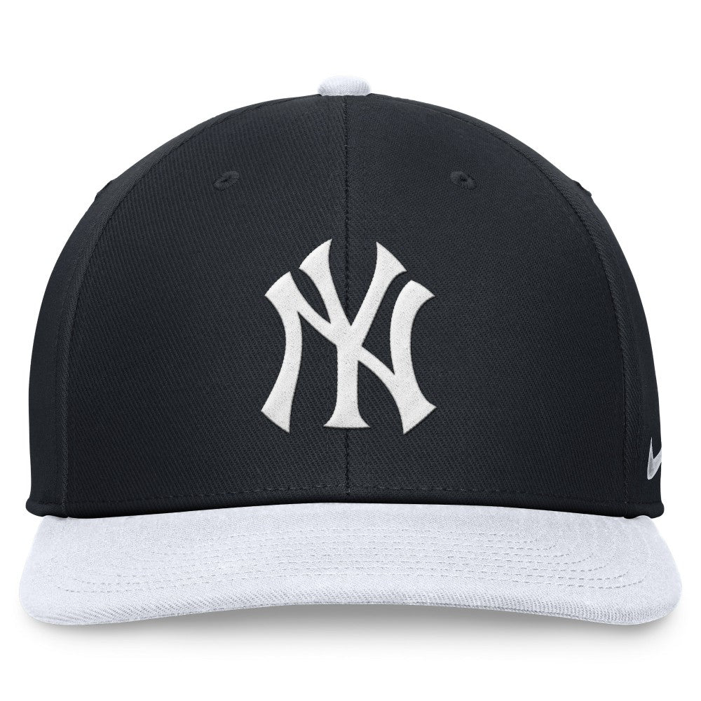 New York Yankees Nike Two-Tone Snapback Hat | MLB Shop