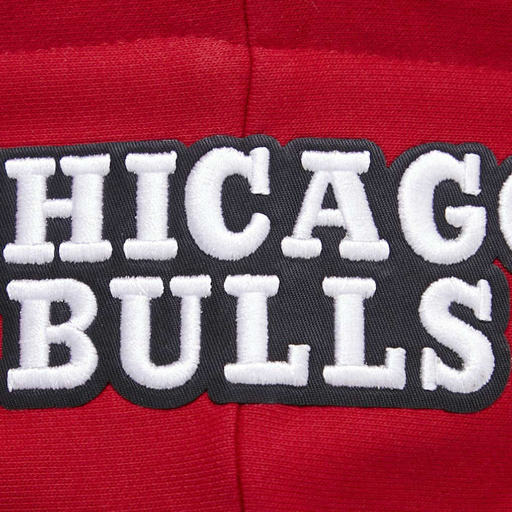 Chicago Bulls Pro Standard Women's Script Tail Cropped Pullover Hoodie On Sale