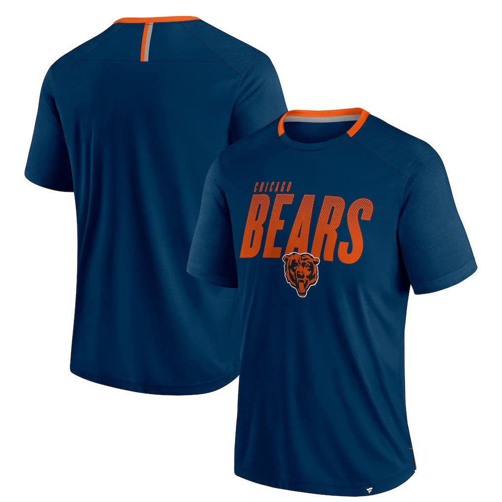 Chicago Bears Fanatics Defender Fade Slant T-Shirt